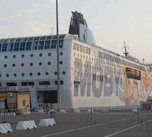 Fähre Moby Aki / Livorno - Olbia
