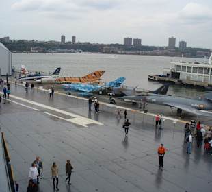 Auf der USS Intrepid