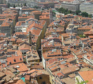 Über den Dächern von Nizza