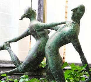 So Karle musch danze...