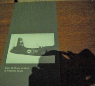 Bomber mit MG Kuppel