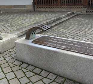 Brunnenplastik Traubenträger Linsenhofen