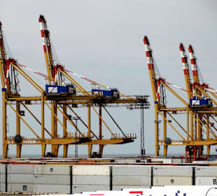 Brücken des Container-Terminals