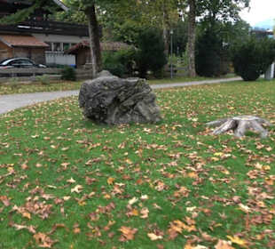 Skulptur Stehendes Mädchen