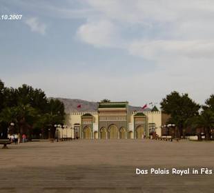 Palais Royal mit Vorplatz
