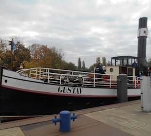 Schlösserfahrt mit MS Gustav