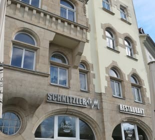 Am Erfurter Domplatz