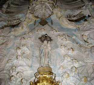 Madonnenstatue vom Altar der Klosterkirche