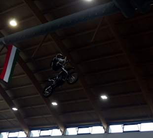 Action FMX-Jump