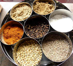 Zutatenmix für die Curry-Mischungen