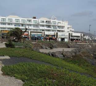 Ein paar Pubs am "großen" Strand