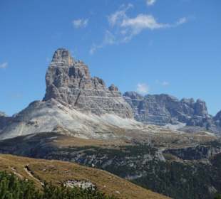 Blick von Westen auf die Drei Zinnen