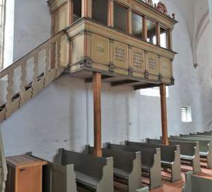 Logenplätze in der Kirche St. Cyprian & Cornelius