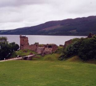 Am Loch Ness