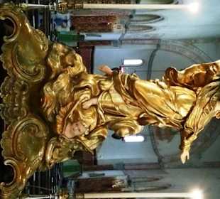 Mittig in der Kathedrale 