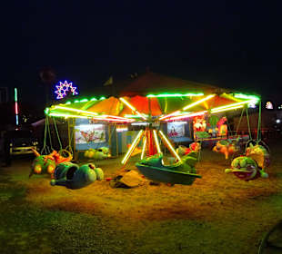 Auf dem Nachtmarkt von Kanchanaburi