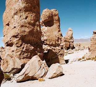Rocks in Salar de Uyuni-Bolivia