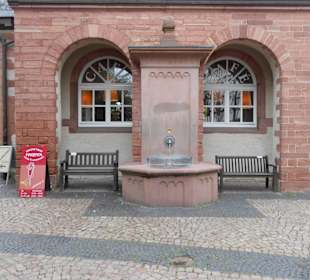 Alter Brunnen am Rathaus