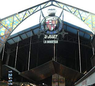 Eingang zur Markthalle