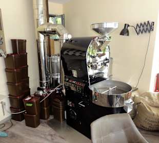 Die Röstmaschine im Café