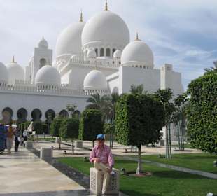 Vor dem Grand Moschee