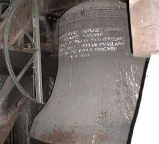 Die Glocke auf dem Weg nach oben.