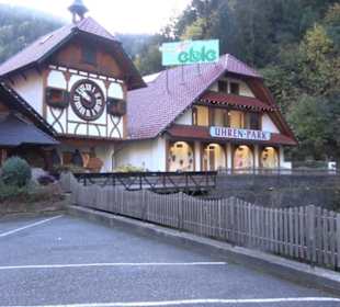 Weltgrößte Kuckucksuhr