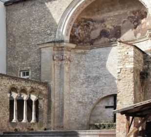 Ruine der Stiftskirche Obermünster