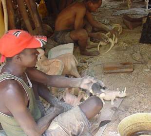 Schnitzerdorf Mombasa