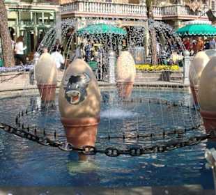 Brunnen mit Ostereiern