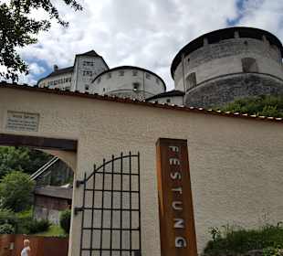 Burg von der Stadt aus