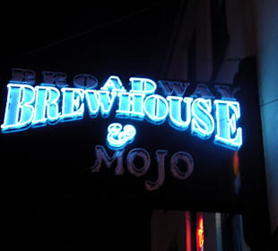Broadway Brewhouse & Mojo Grill