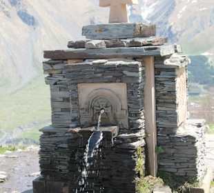 Gergetier Dreifaltigkeitskirche - Quelle
