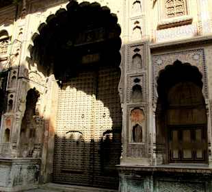 Haveli an der Hauptstrasse 