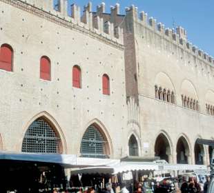 Piazza Cavour w Rimini