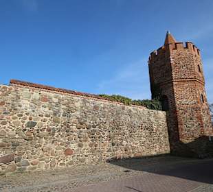 Stadtmauer mit Turm