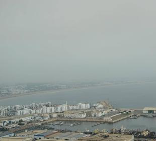 Widok ze wzgórza na Agadir