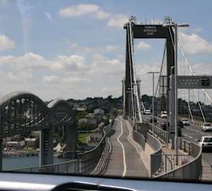 Brücke über den Tamar-Fluß