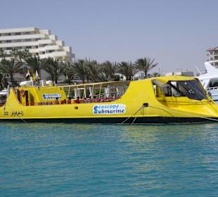 Ausflug mit Glasboot