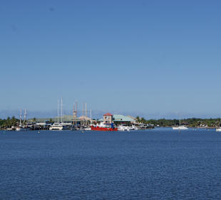 Marina, Port Denarau vom Meer aus gesehen