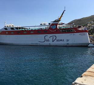 Ausflug auf die Insel Symi mit der Fähre. 
