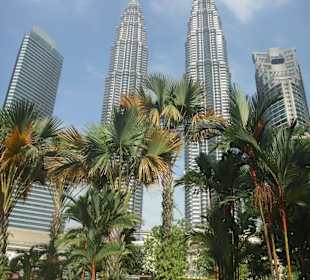 Petronas Twin Towers in daytime