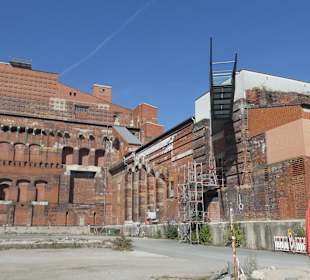 Die unvollendete Kongresshalle beim Dutzendteich