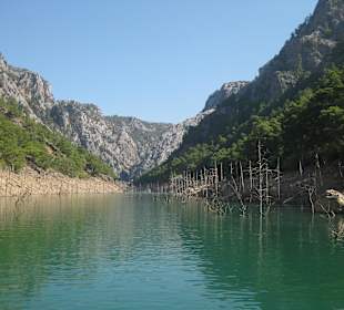 Bootsfahrt auf der Talsperre
