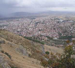 Blick von Pergamon auf die Stadt Bergama