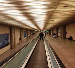 Rollfelder zum Gate C