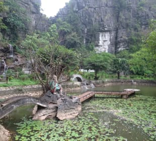 Basis Ngoa Long Mountain
