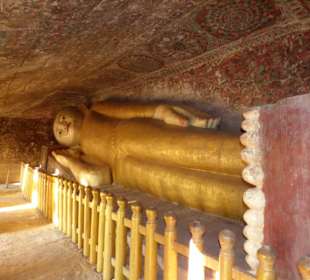 Buddha auf dem Weg ins Nirvana