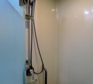 Dusche im Abteil