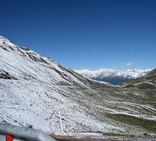 Schnee im August 2010 am Penserjoch